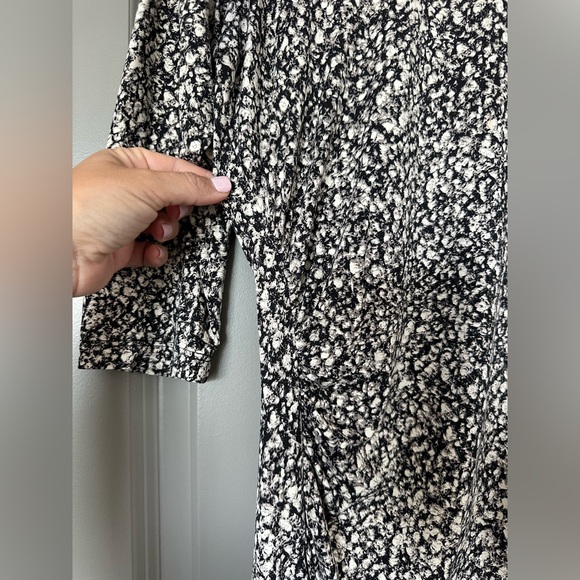 J. McLaughlin Women’s Ruched Side Dress Stretchy - Picture 7 of 7